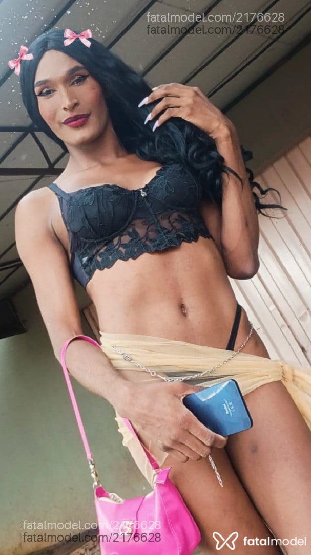 Acompanhante mulher trans morena (o) de olhos castanhos em Aparecida de Goiânia - Rafaela