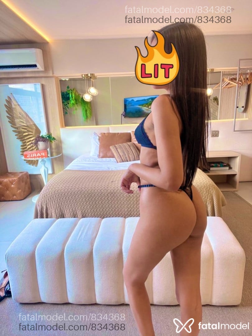Acompanhante mulher com cabelo castanho de olhos castanhos em São Paulo - Júlia Lins