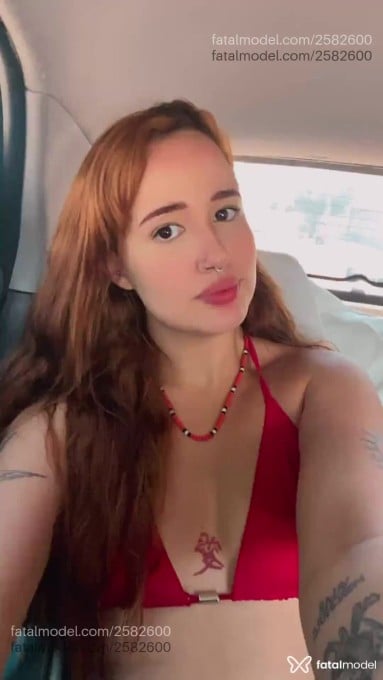 Acompanhante mulher ruiva (o) de olhos mel em Rio de Janeiro - Rosée