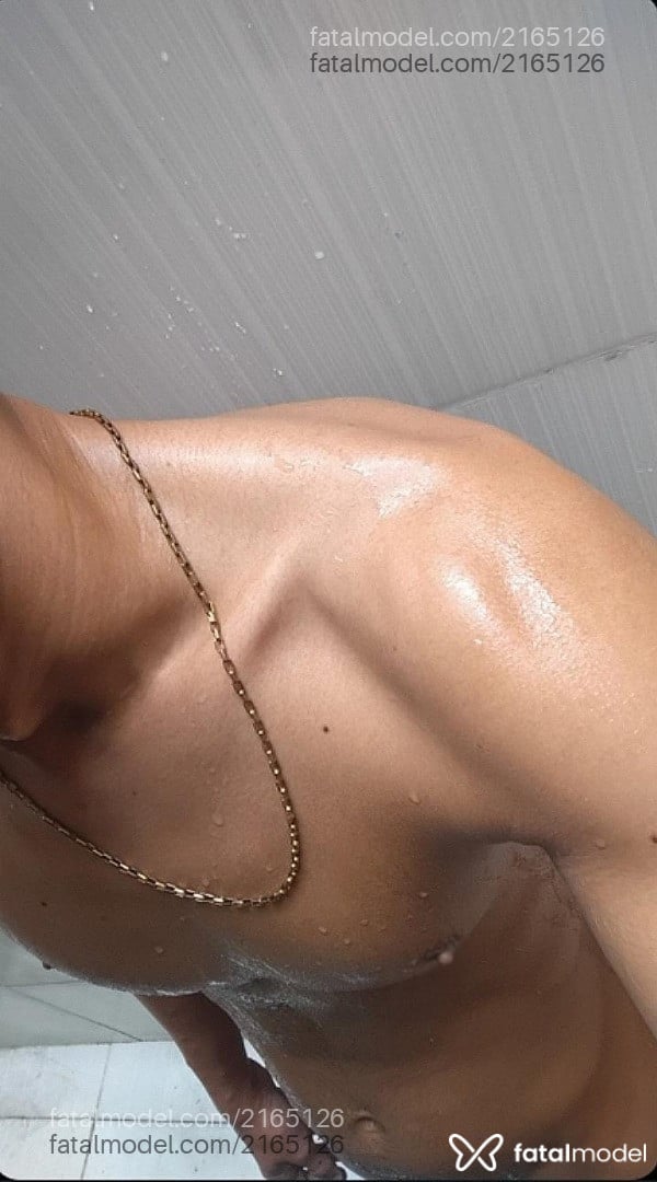 Acompanhante homem morena (o) de olhos castanhos em Salvador - Gustavo Linhares