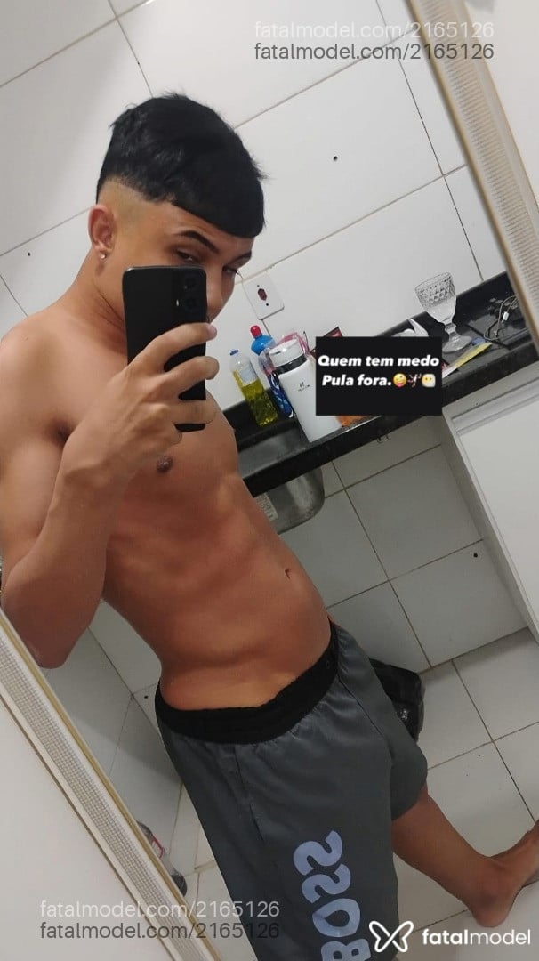 Acompanhante homem morena (o) de olhos castanhos em Salvador - Gustavo Linhares
