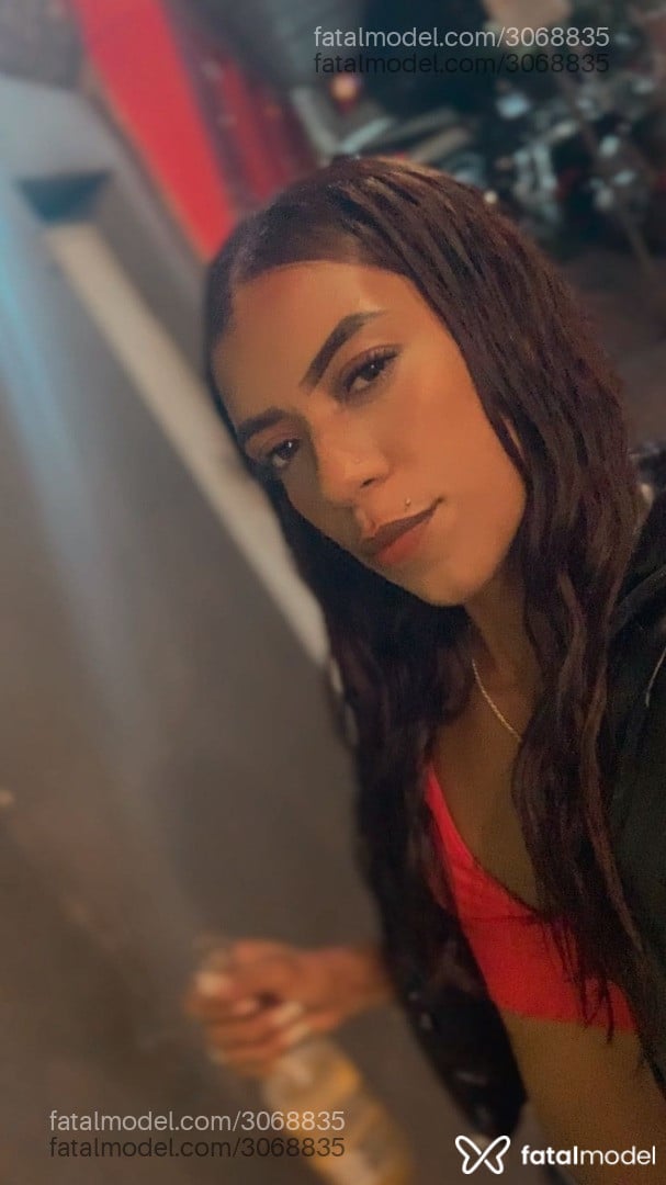 Acompanhante mulher morena (o) de olhos pretos em Vespasiano Acompanhante mulher morena (o) de olhos pretos em Vespasiano - Dayane