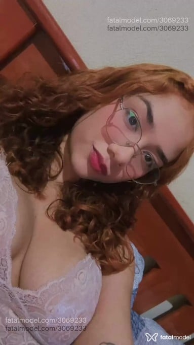 Acompanhante mulher ruiva (o) de olhos pretos em Joinville - Mary Jane