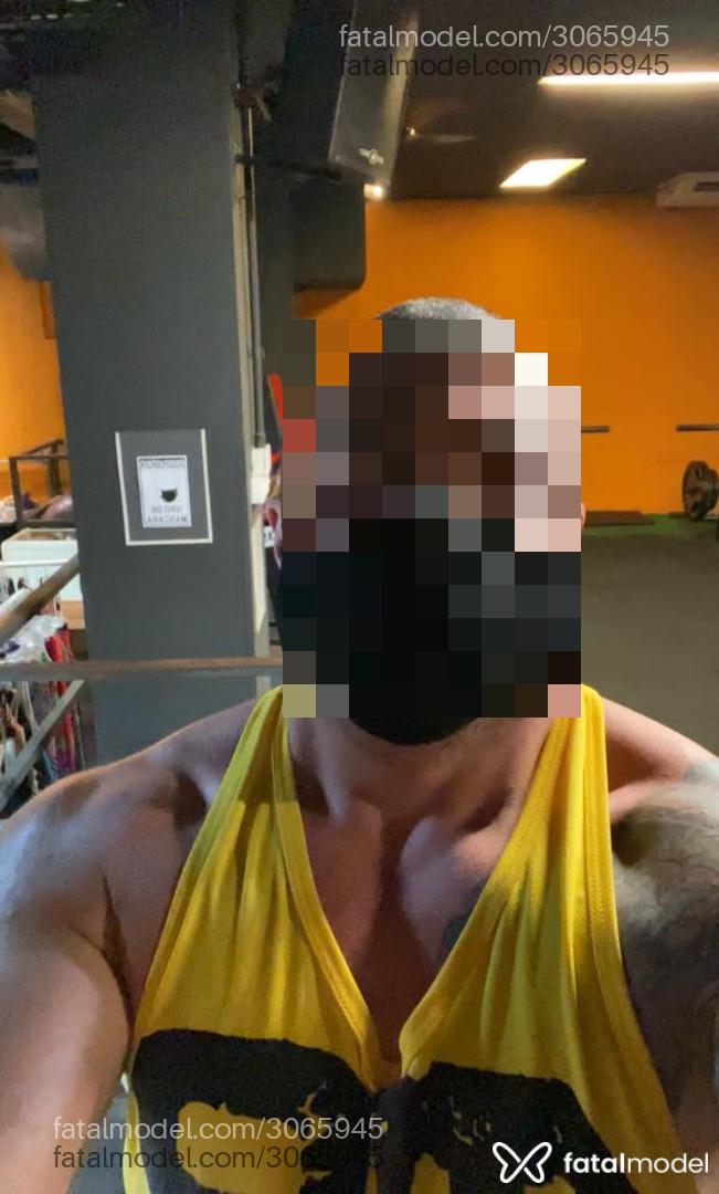 Acompanhante homem morena (o) de olhos mel em Porto Alegre - Victor Safra