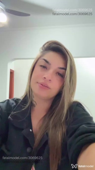 Acompanhante mulher loira (o) de olhos castanhos em Guará - Marciele Gamst