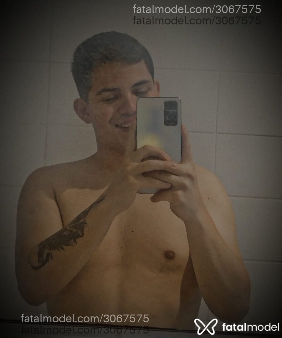 Acompanhante homem com cabelo castanho de olhos castanhos em Florianópolis - Bigblessed