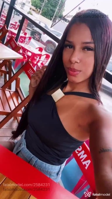 Acompanhante mulher com cabelo castanho de olhos pretos em Cachoeiro de Itapemirim - Lane Ferreira