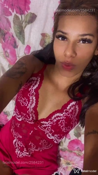 Acompanhante mulher com cabelo castanho de olhos pretos em Cachoeiro de Itapemirim - Lane Ferreira