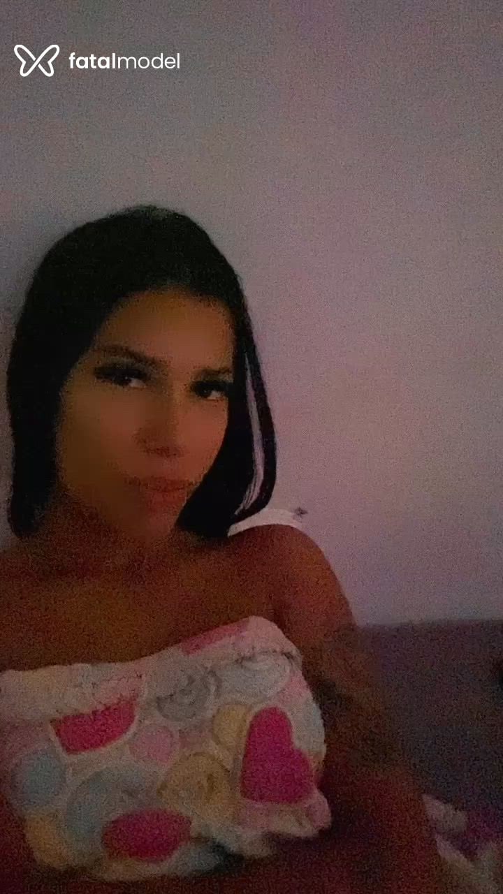 Acompanhante mulher com cabelo castanho de olhos pretos - Lane Ferreira