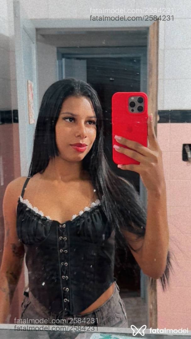 Acompanhante mulher com cabelo castanho de olhos pretos - Lane Ferreira