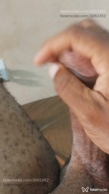 Acompanhante homem com cabelo castanho de olhos pretos - Mohamed Acompanhante homem com cabelo castanho de olhos pretos - Mohamed
