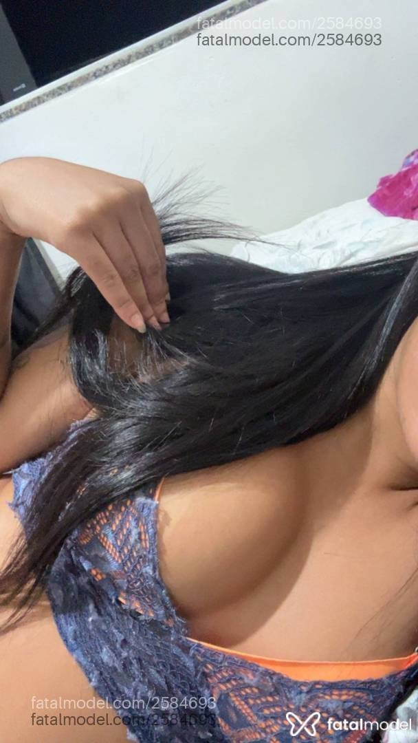 Acompanhante mulher com cabelo castanho de olhos castanhos - Thalytinha