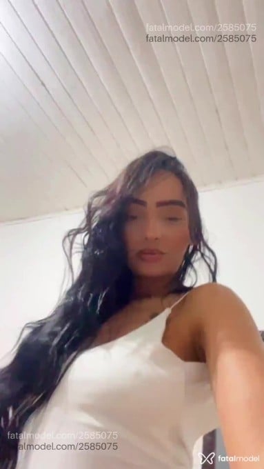 Acompanhante mulher com cabelo castanho de olhos castanhos em Campinas - Lara