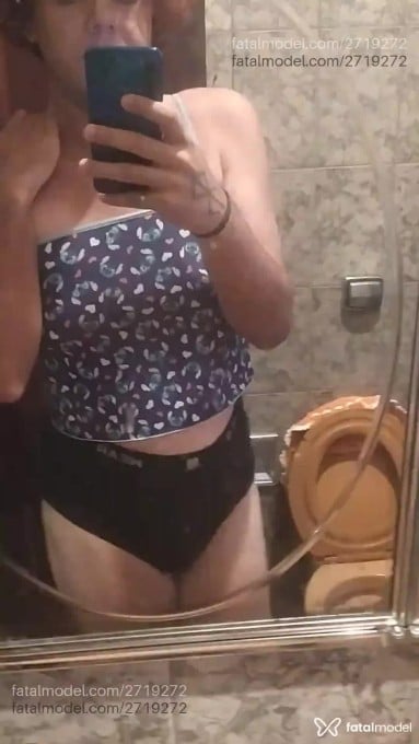 Acompanhante mulher trans com cabelo castanho de olhos castanhos em Hortolândia Acompanhante mulher trans com cabelo castanho de olhos castanhos em Hortolândia - Evangeline