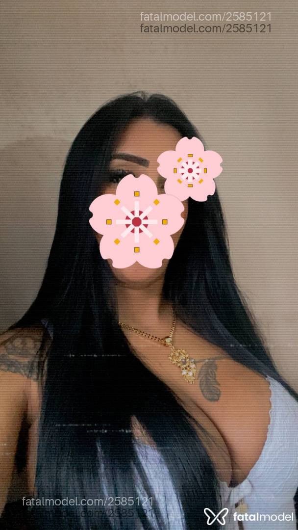 Acompanhante mulher morena (o) de olhos castanhos - Indiaa