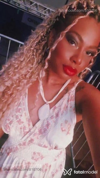 Acompanhante mulher morena (o) de olhos castanhos em Aparecida de Goiânia Acompanhante mulher morena (o) de olhos castanhos em Aparecida de Goiânia - Luna