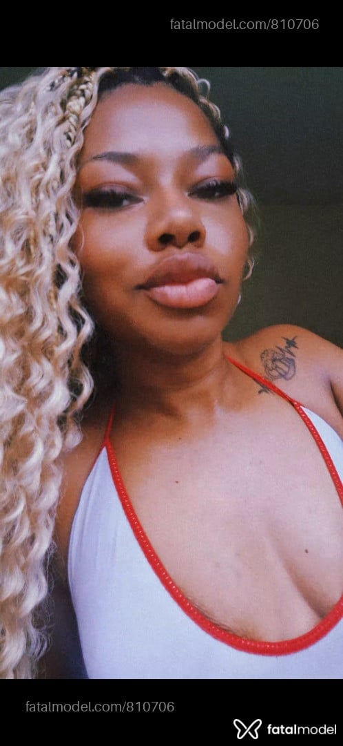 Acompanhante mulher morena (o) de olhos castanhos em Aparecida de Goiânia Acompanhante mulher morena (o) de olhos castanhos em Aparecida de Goiânia - Luna