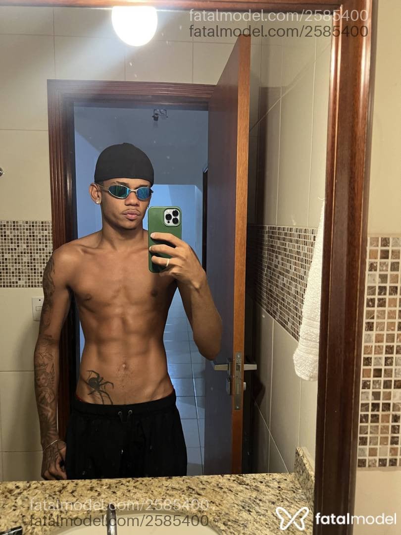 Acompanhante homem morena (o) de olhos castanhos em Ribeirão Preto - Gean Martins