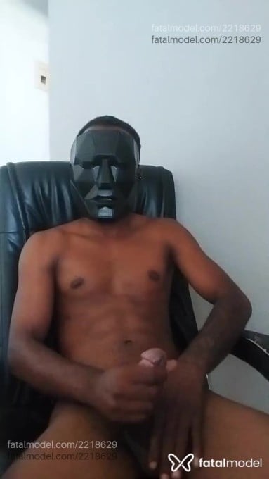 Acompanhante homem morena (o) de olhos castanhos em Cabo Frio - Matheus Baldini