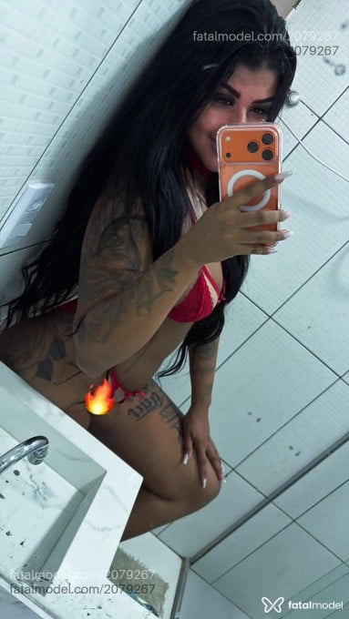 Acompanhante mulher morena (o) de olhos pretos em Campo Novo do Parecis - Alana Salles
