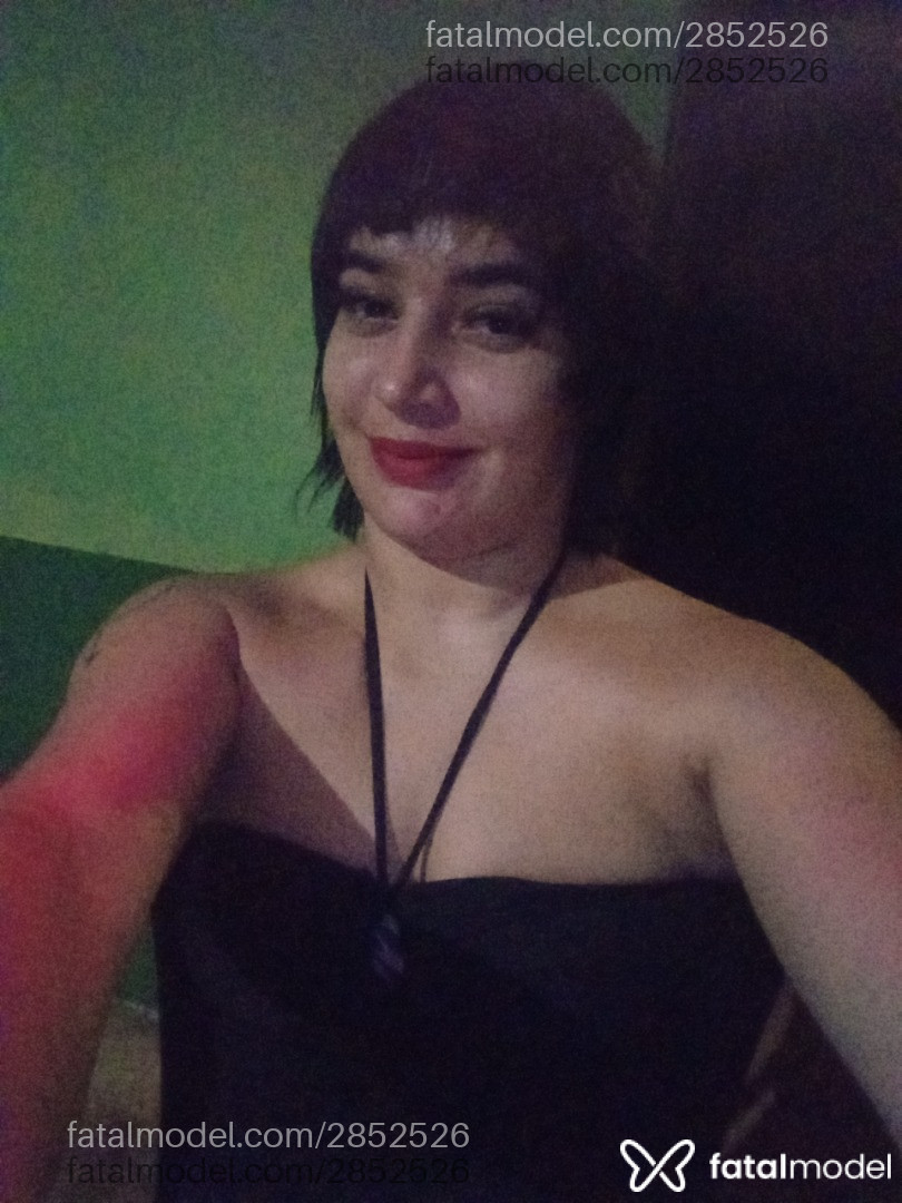 Acompanhante mulher morena (o) de olhos pretos em Porteirão - Pimentinhacris