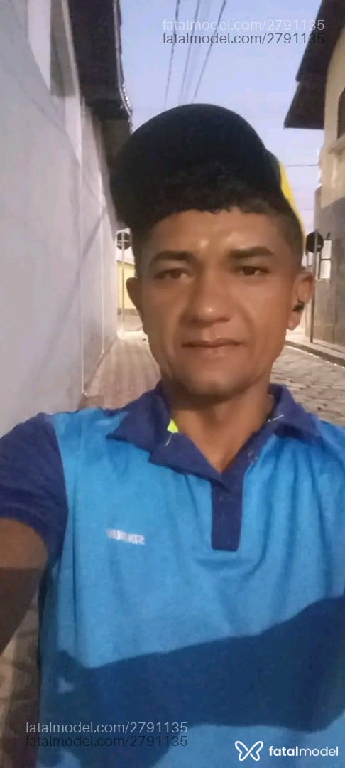 Acompanhante homem morena (o) de olhos castanhos em Pouso Alegre Acompanhante homem morena (o) de olhos castanhos em Pouso Alegre - Victor