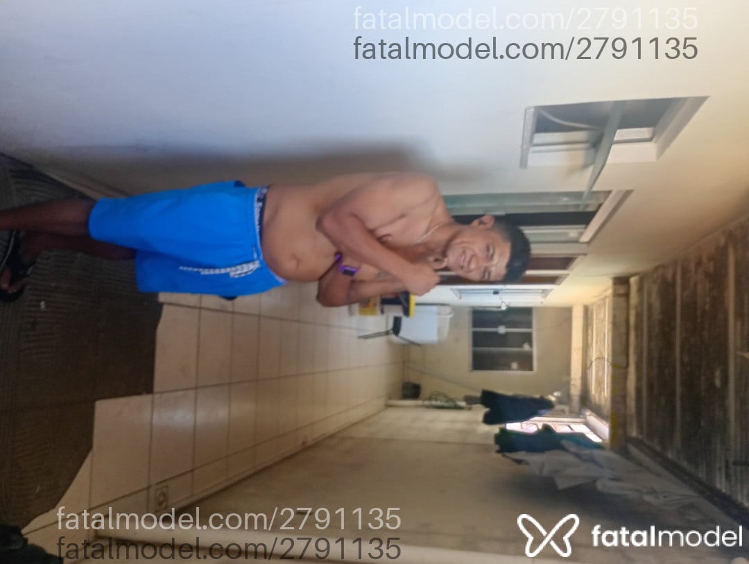 Acompanhante homem morena (o) de olhos castanhos em Pouso Alegre Acompanhante homem morena (o) de olhos castanhos em Pouso Alegre - Victor