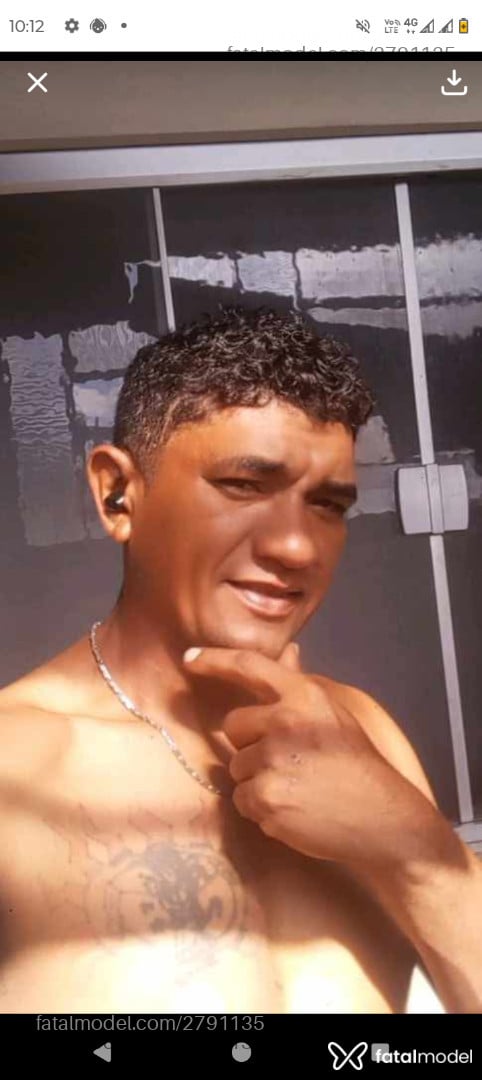 Acompanhante homem morena (o) de olhos castanhos em Pouso Alegre Acompanhante homem morena (o) de olhos castanhos em Pouso Alegre - Victor