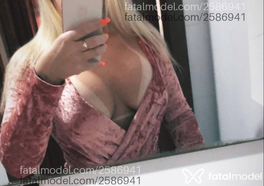 Acompanhante mulher loira (o) de olhos mel - Nanda Ferrari