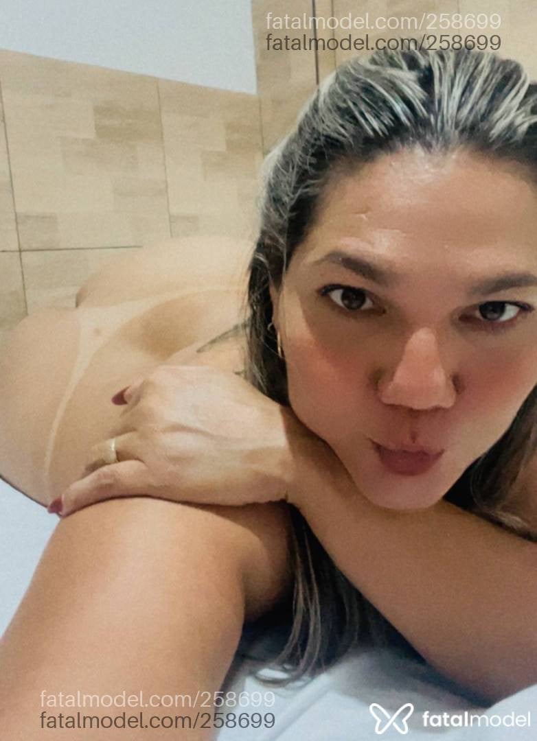 Acompanhante mulher morena (o) de olhos castanhos - Renata Ferraz