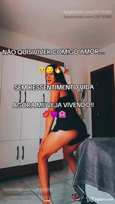 Acompanhante mulher trans morena (o) de olhos castanhos em Bombinhas Acompanhante mulher trans morena (o) de olhos castanhos em Bombinhas - Lais Volvet