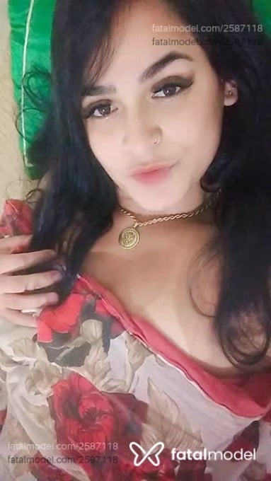 Acompanhante mulher com cabelo castanho de olhos pretos em São Paulo - Emanuelle