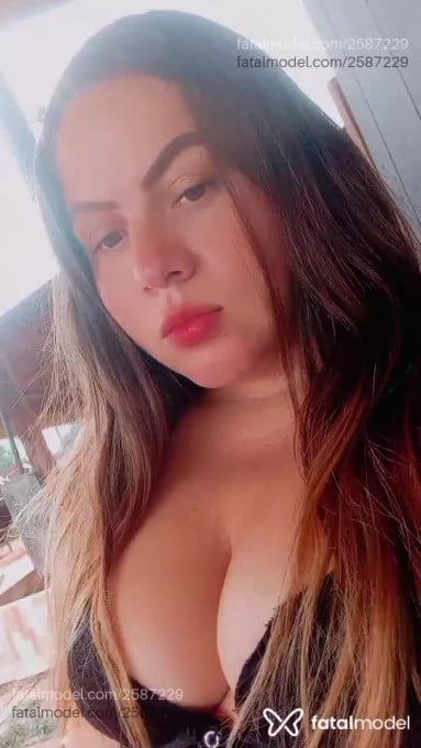 Acompanhante mulher loira (o) de olhos verdes em Uruará - Anallu Monteiro