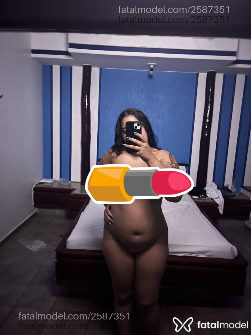 Acompanhante mulher morena (o) de olhos castanhos - Mel
