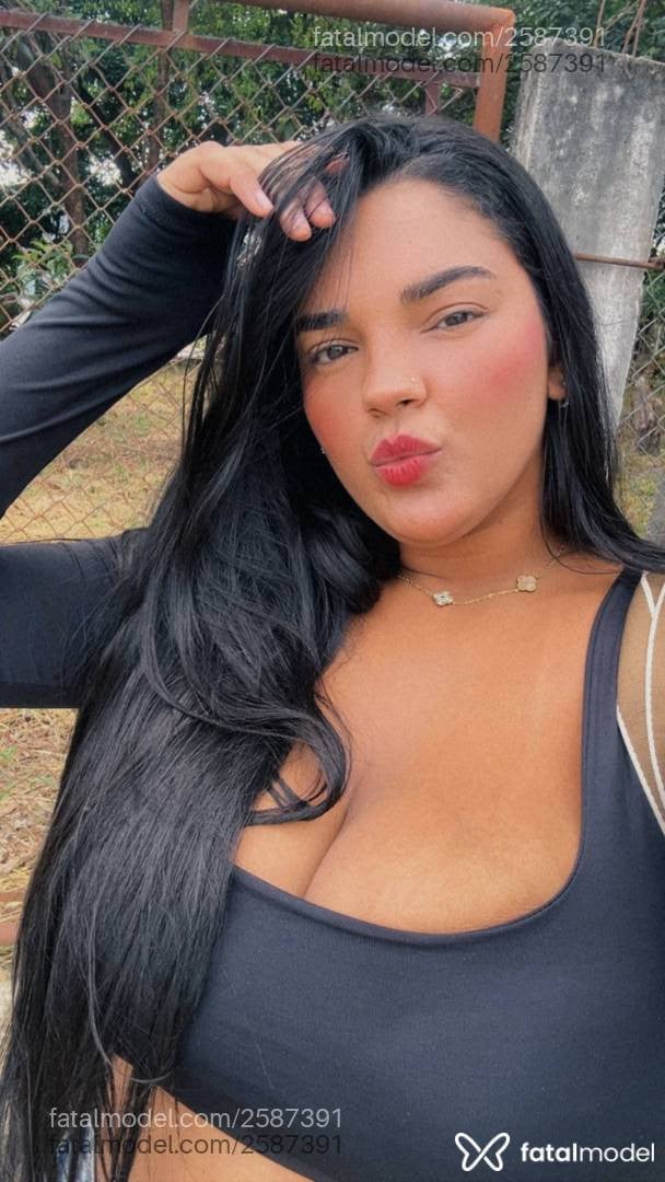 Acompanhante mulher morena (o) de olhos castanhos em Taubaté - Carool