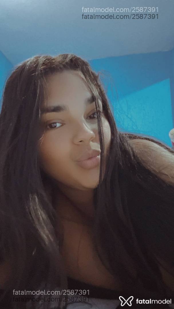 Acompanhante mulher morena (o) de olhos castanhos em Taubaté - Carool