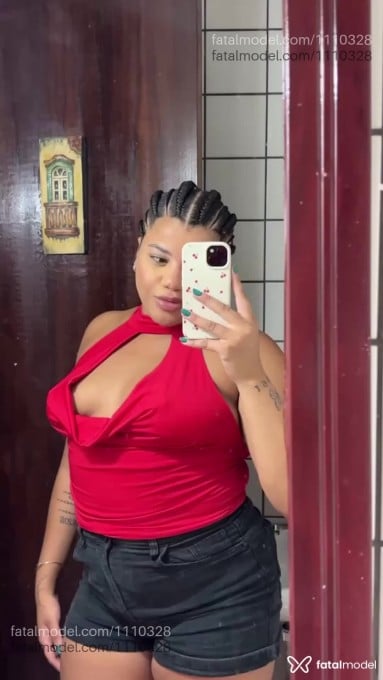 Acompanhante mulher morena (o) de olhos castanhos em Lorena - Luana Ourique
