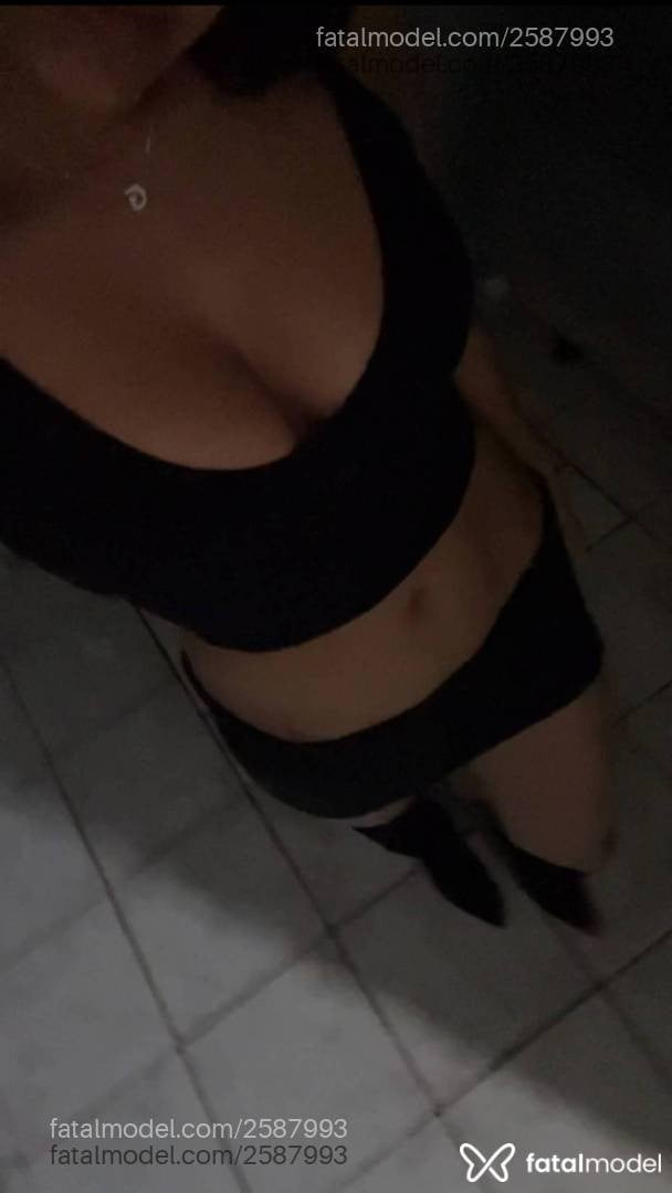 Acompanhante mulher morena (o) de olhos castanhos - Fernanda Lima