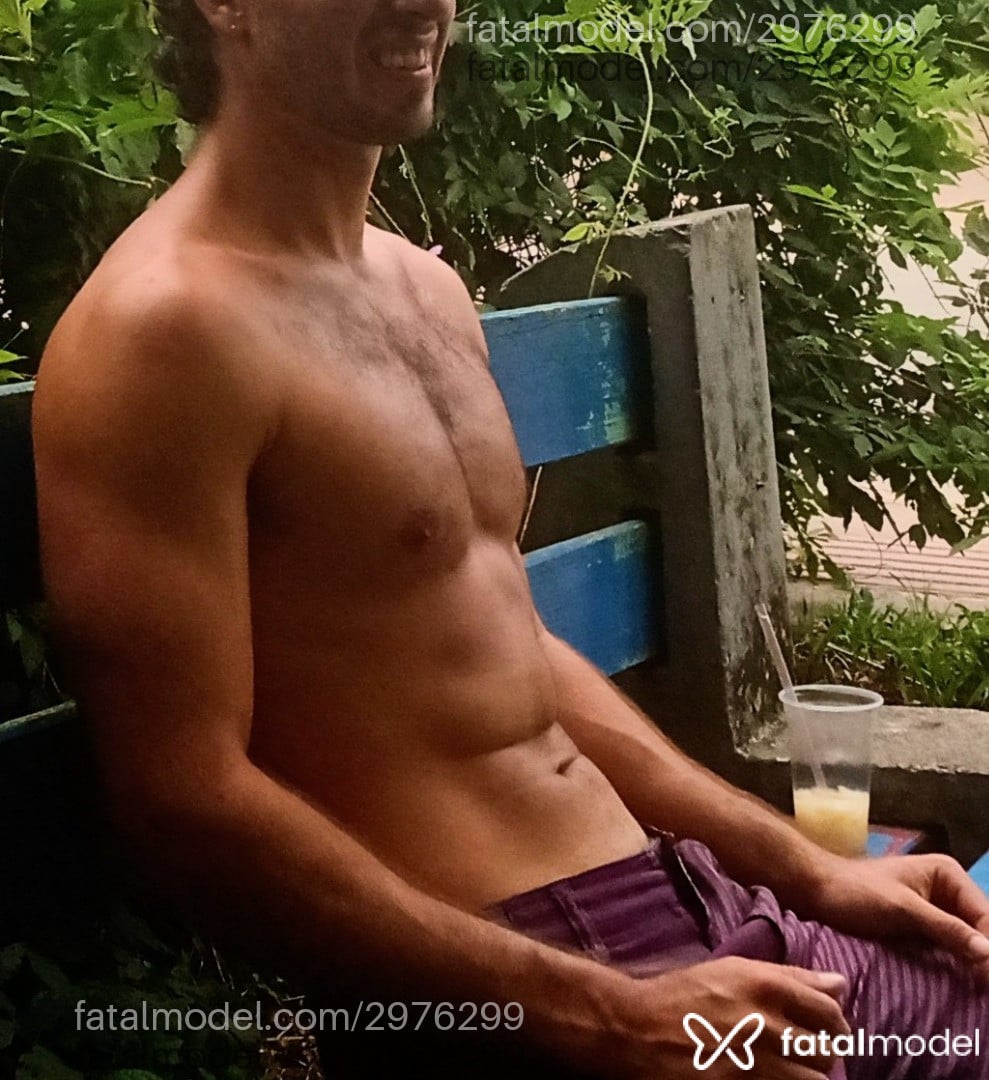 Acompanhante homem morena (o) de olhos castanhos - Danilo Acompanhante homem morena (o) de olhos castanhos - Danilo