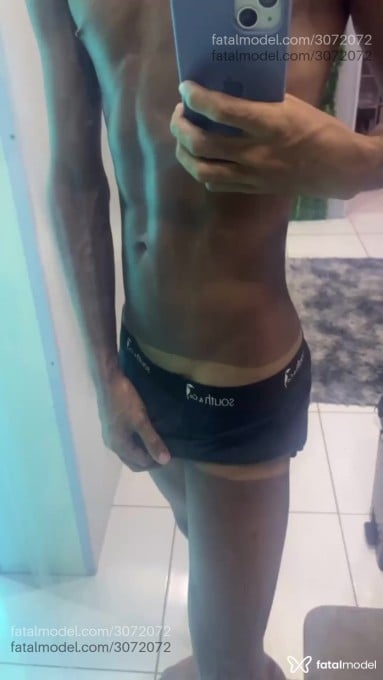 Acompanhante homem morena (o) de olhos pretos em Rio de Janeiro - William