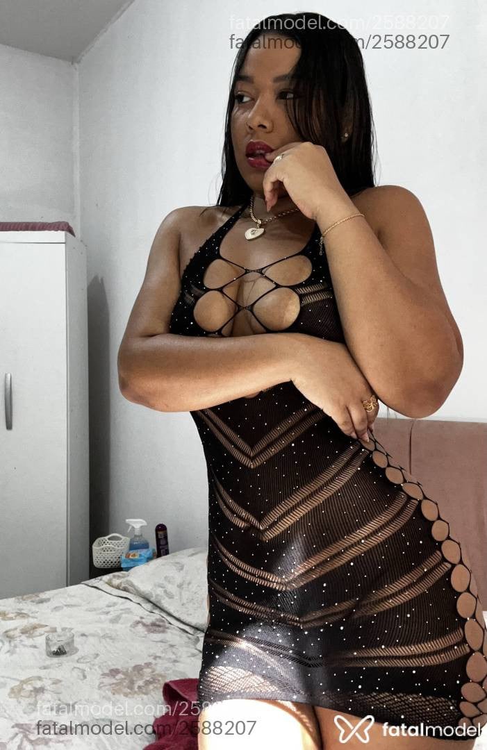 Acompanhante mulher morena (o) de olhos castanhos - Bella