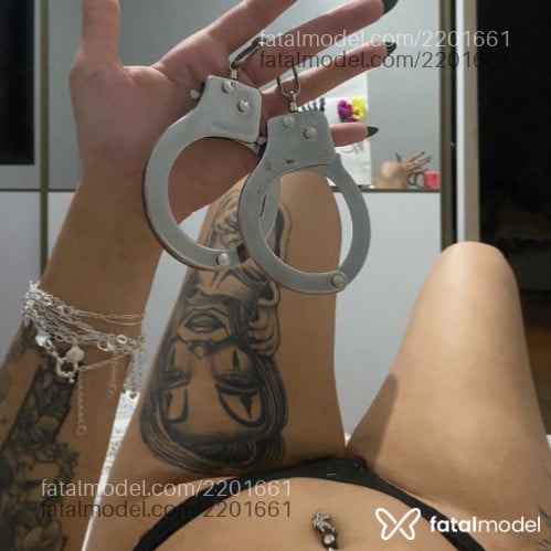 Acompanhante mulher com cabelo castanho de olhos castanhos em São Paulo - Isis Colucci