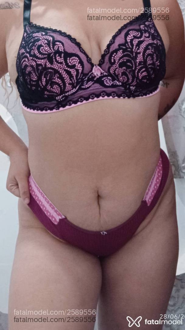 Acompanhante mulher com cabelo castanho de olhos castanhos em Santa Cruz do Sul Acompanhante mulher com cabelo castanho de olhos castanhos em Santa Cruz do Sul - Ambriele Lima