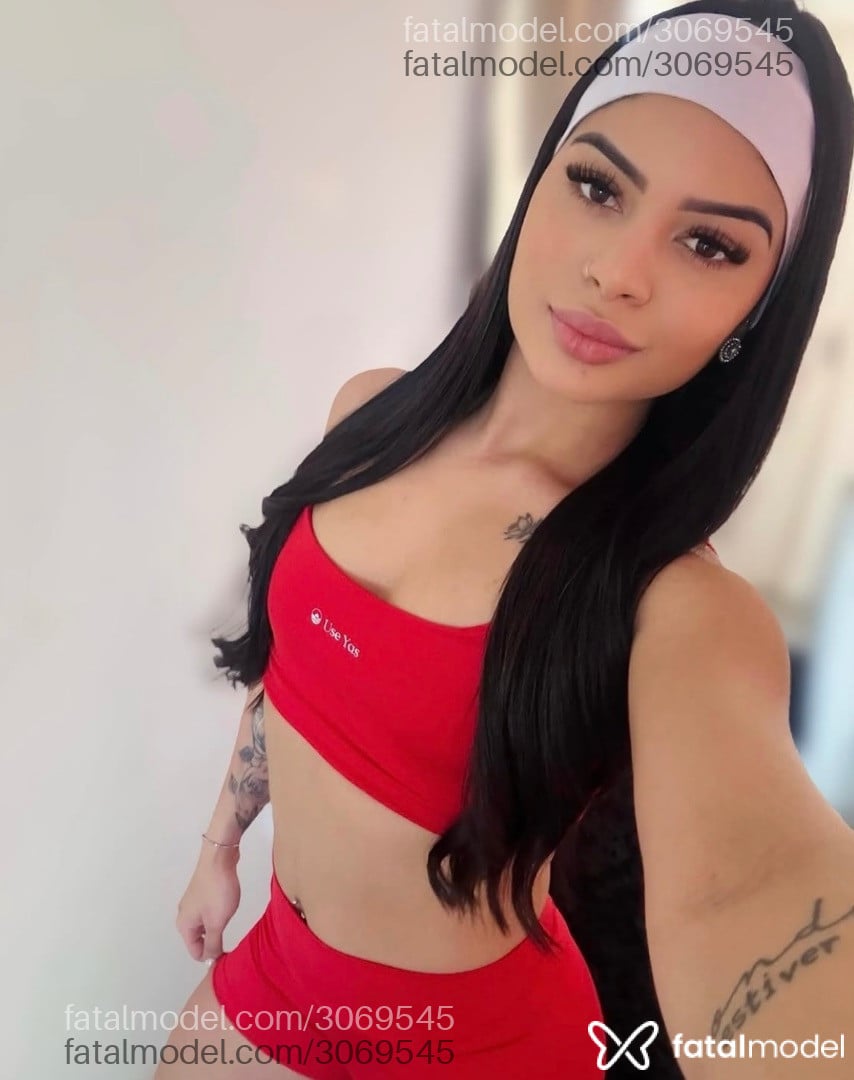 Acompanhante mulher morena (o) de olhos castanhos - Sophia