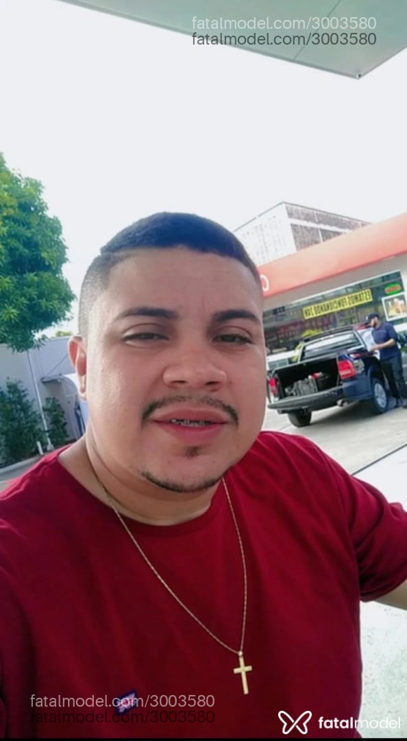Acompanhante homem morena (o) de olhos pretos em Manaus - Henrk