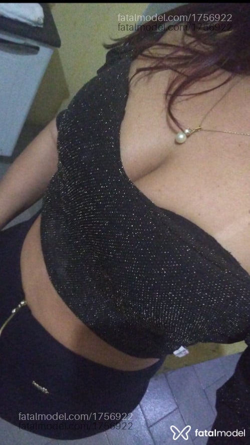 Acompanhante mulher morena (o) de olhos mel em Crato Acompanhante mulher morena (o) de olhos mel em Crato - Morena