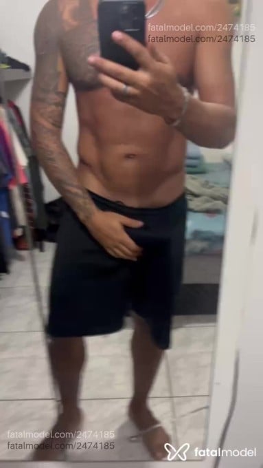 Acompanhante homem loira (o) de olhos castanhos em Rio de Janeiro Acompanhante homem loira (o) de olhos castanhos em Rio de Janeiro - Brutorj