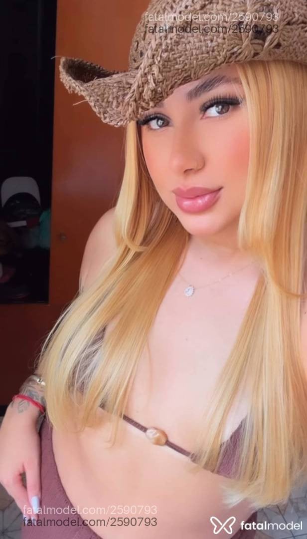 Acompanhante mulher ruiva (o) de olhos castanhos - Melissa Rodrigues