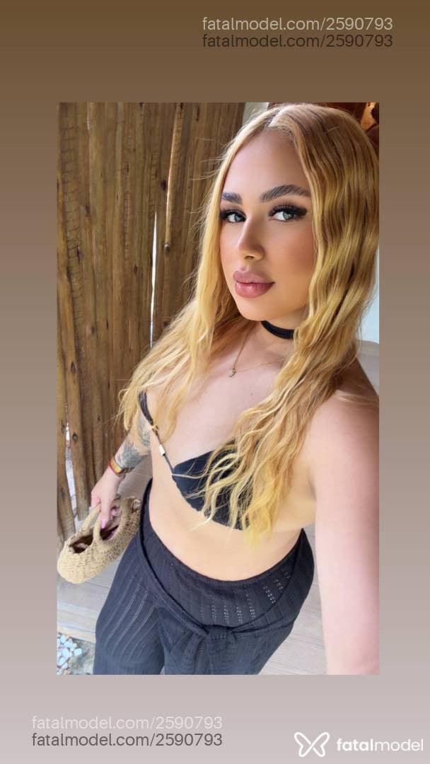 Acompanhante mulher ruiva (o) de olhos castanhos - Isabella Queiroz