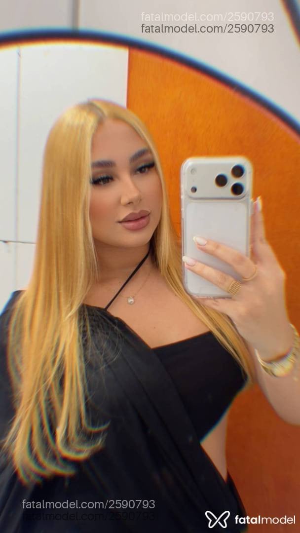 Acompanhante mulher ruiva (o) de olhos castanhos - Isabella Queiroz